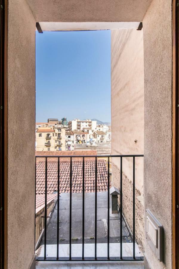 פלרמו Sheralkes Bed&Breakfast מראה חיצוני תמונה